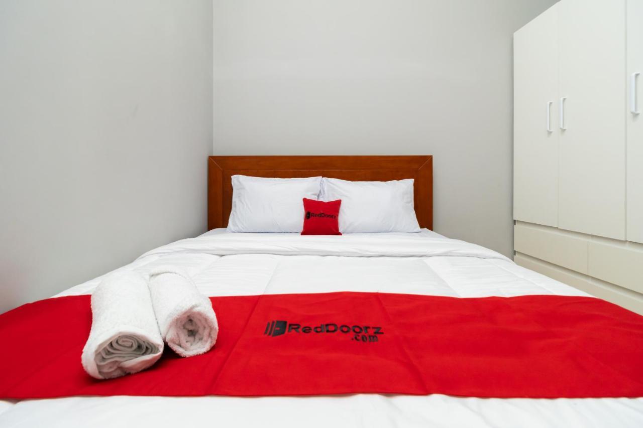 Reddoorz Near Rs Sari Asih Cipondoh Tangerang Exterior foto