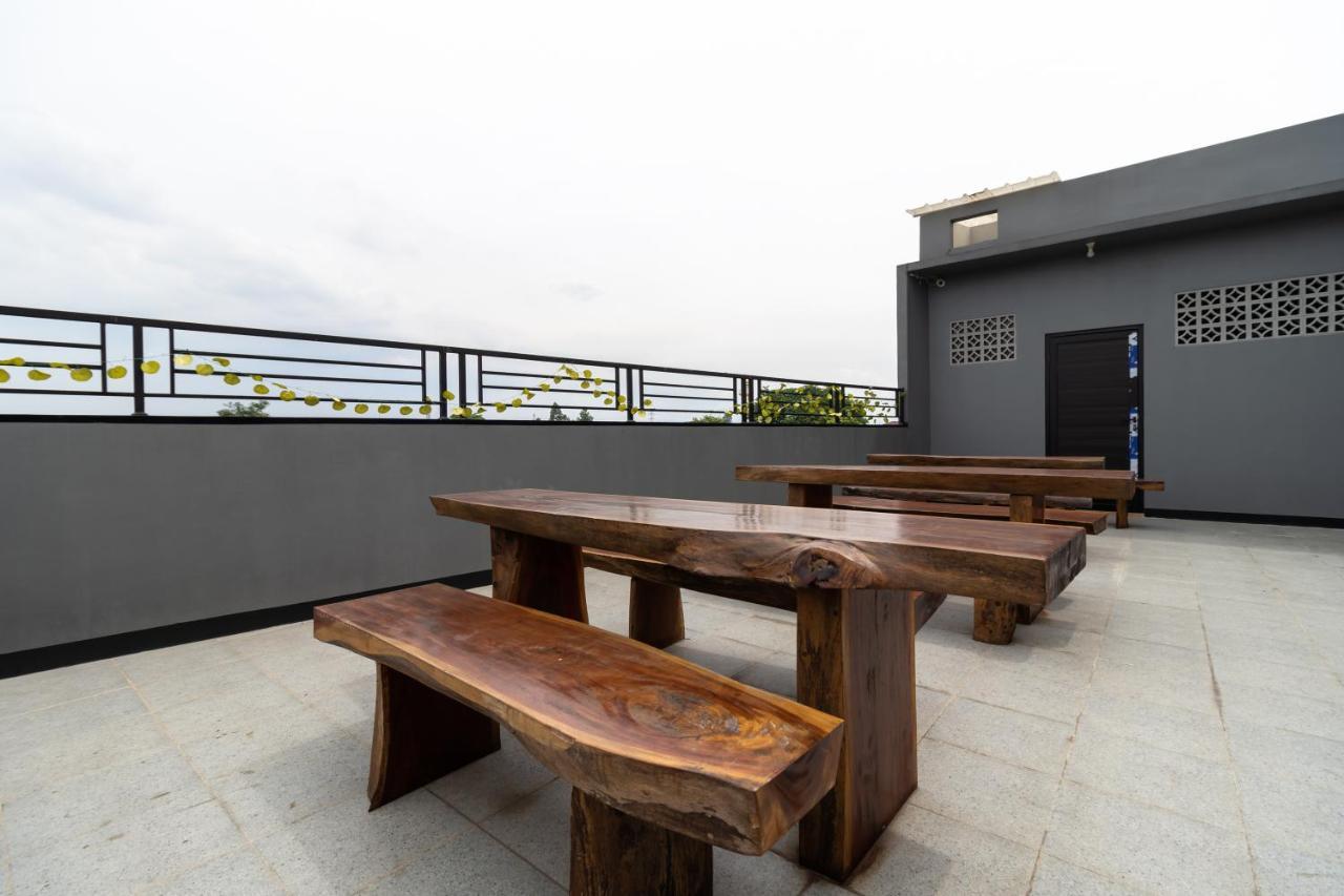 Reddoorz Near Rs Sari Asih Cipondoh Tangerang Exterior foto